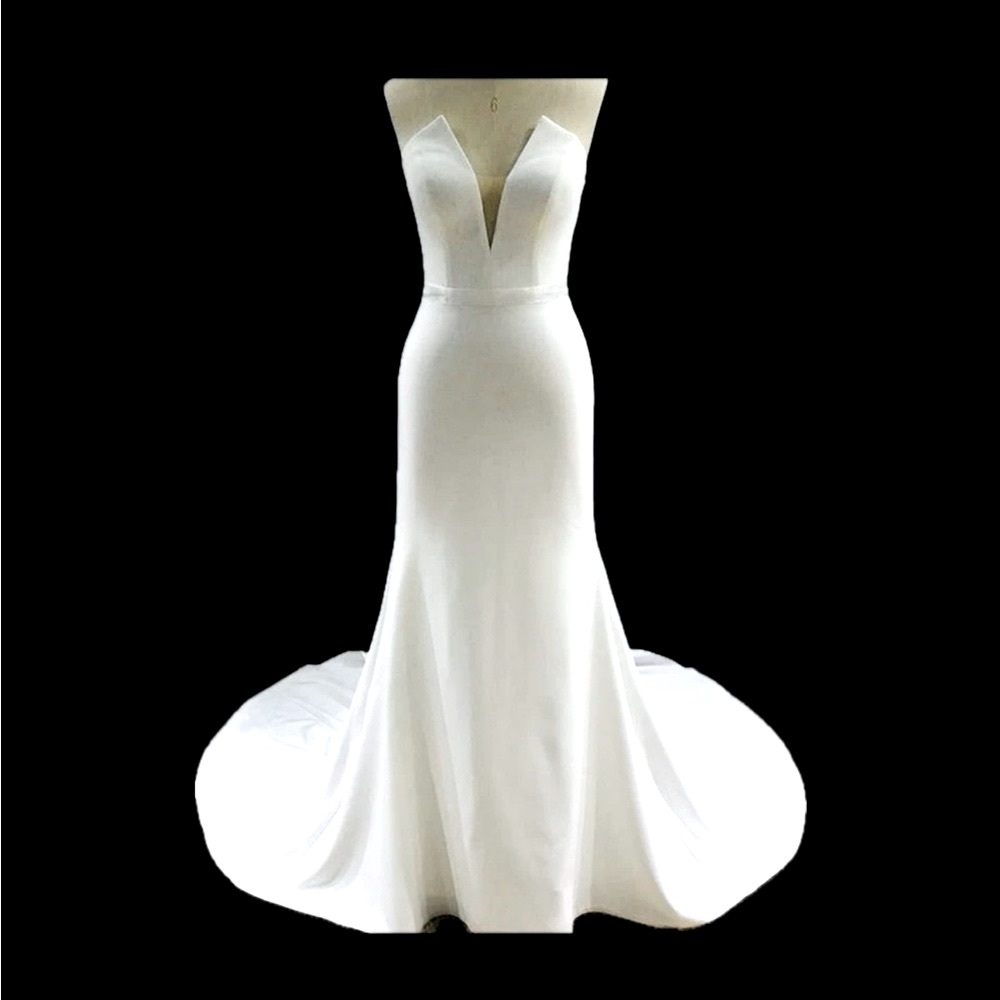 Private Label Ivory Fit & Flare Wedding Gown. NEW
